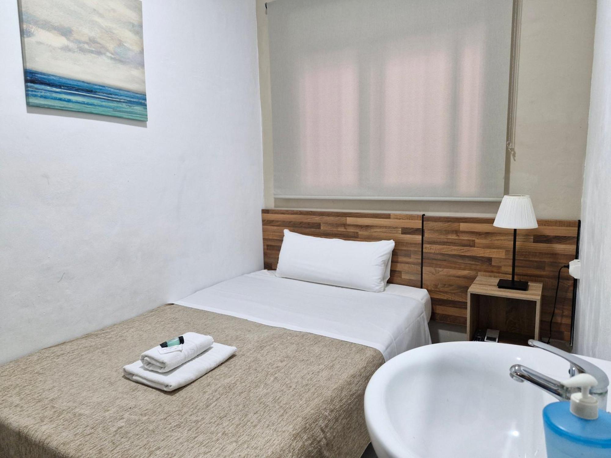 ברצלונה Hostal Elkano מראה חיצוני תמונה